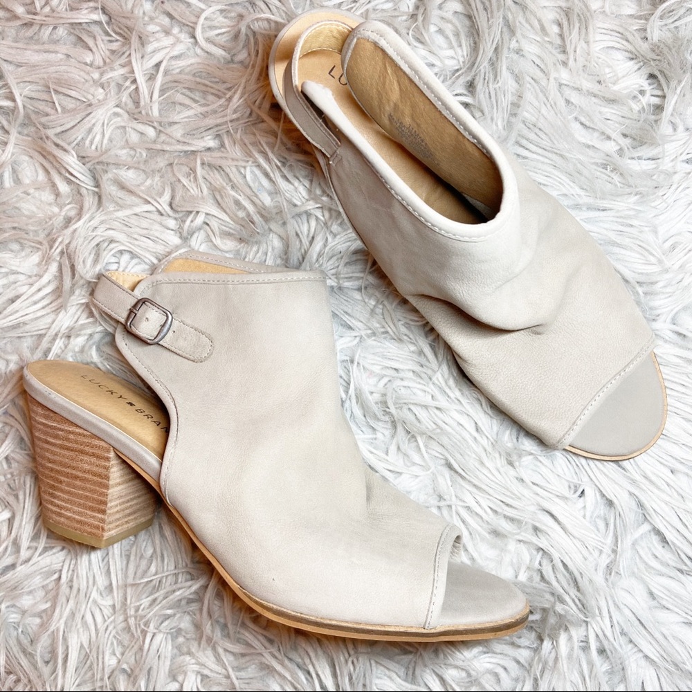 Lucky Brand Hannkie Open Toe Pump Warm Stone 11
